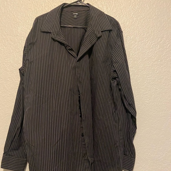 Apt 9.  Men’s Button Down. - Picture 1 of 2